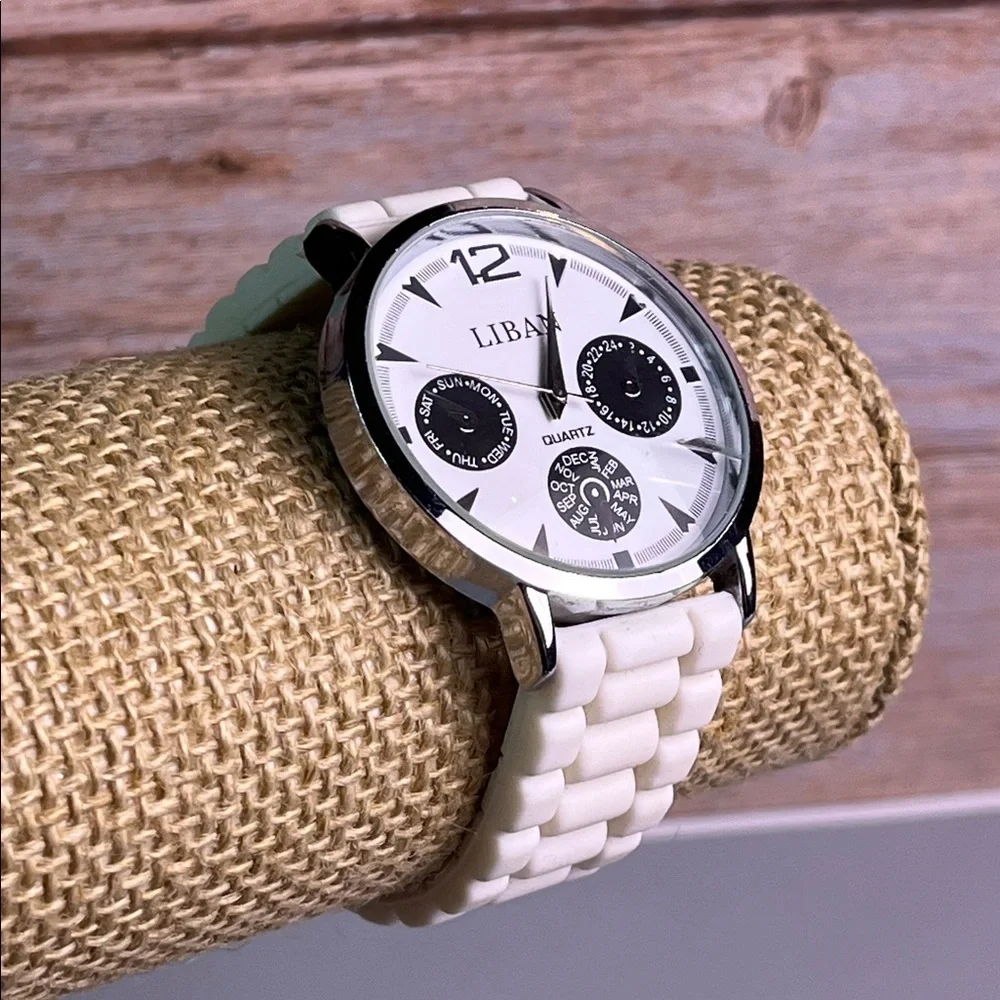 Liban White & Black Watch Not tested